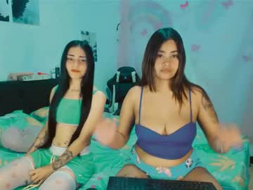 2girls__dream cam preview