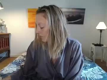 alice8363 cam preview