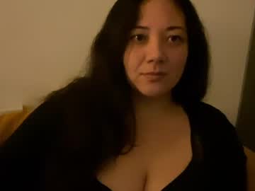 couple4yu2see cam preview