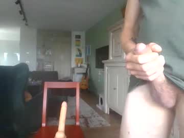 cum_swallow_bi cam preview