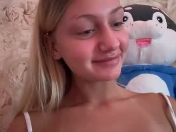 elfriededrewry cam preview