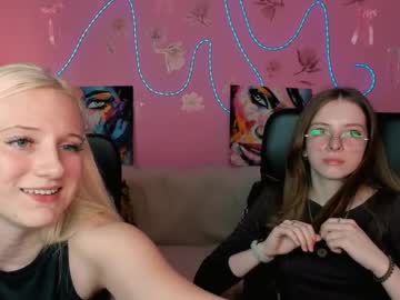 elly_wave cam preview