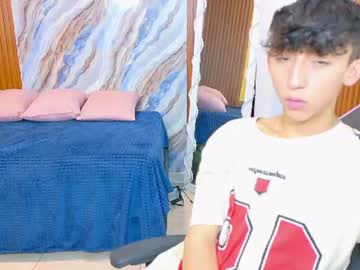 ethann_tay1 cam preview