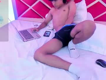 good_boyss_ cam preview