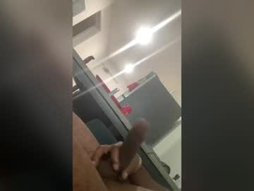 gurlzluvjaaybangz cam preview