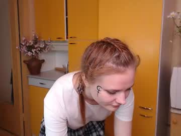 lily_timid cam preview