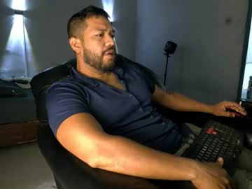 machohandsome cam preview