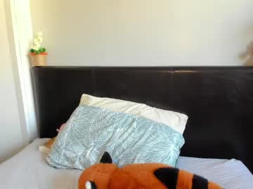 naughtynerdygirl cam preview