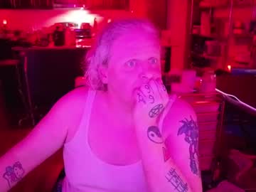 queersuccubus cam preview