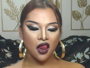 yourtrannyqueenxxx cam preview
