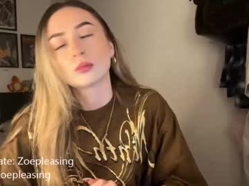 Zoe Pleasing live webcam preview